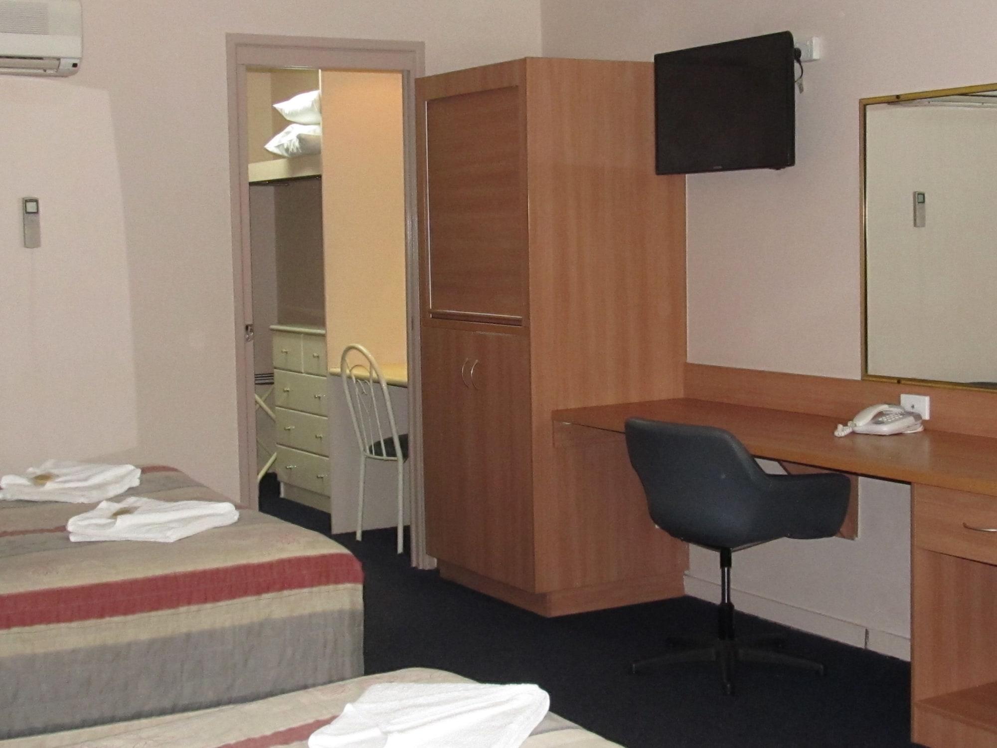 Sunpalms Motel Рокхемптън Екстериор снимка