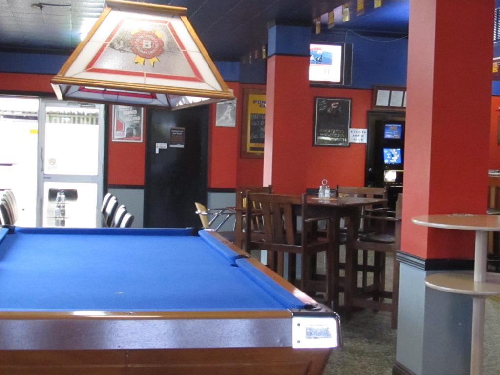Sunpalms Motel Рокхемптън Екстериор снимка